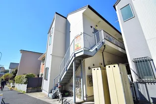 ドミール本郷台II【1階】の外観