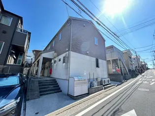 アルタピッコフィオーレ【1階】の外観
