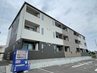 LA U LEA 富沢の画像