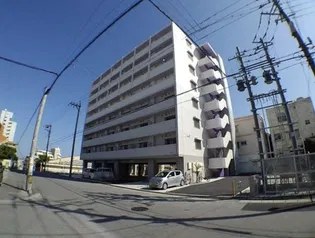 モダンテラス中央の外観
