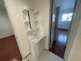 ひよりレジデンス岩井【1階】の内装