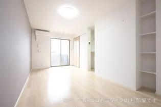 グラシアス【1階】の居間