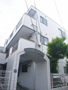 ホワイトポート大山【2階】の外観