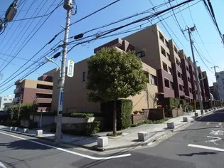 ファミールスクエア中野坂上【2階】の外観