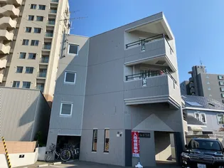 カ-ム北18条【2階】の外観