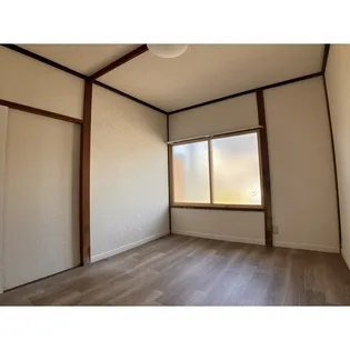 ワンツーハイツ【2階】の内装