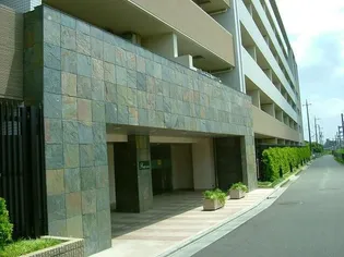 神奈川県川崎市麻生区白鳥3【マンション】の外観