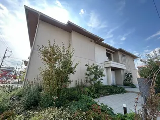 La peinture【2階】の外観