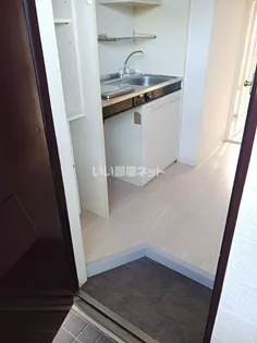 プラム今津【2階】の玄関