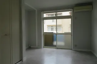 南矢幅ハイツ【1階】の居間