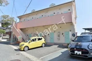 レジデンス丸真【1階】の外観