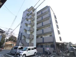 アルベール教育大前の画像