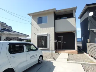 愛媛県新居浜市中村3【一戸建】の外観