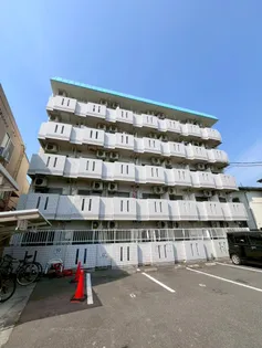 ハピネス三宅【5階】の外観