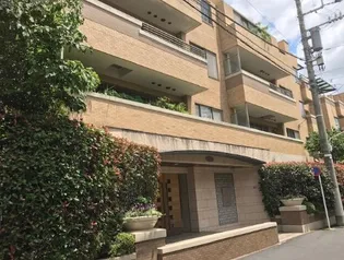 ヒルハイツ代官山【1階】の外観