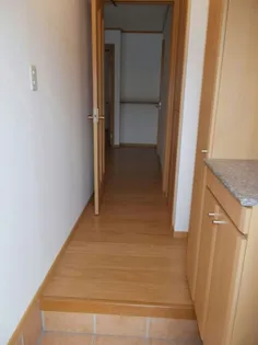 ロイヤル ヒルズ ツタヤ【1階】の玄関