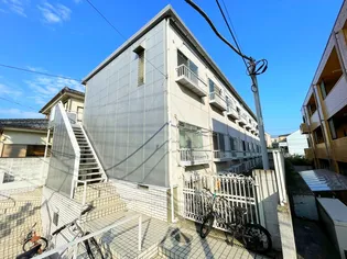 エステ-トピアYOU【2階】の外観