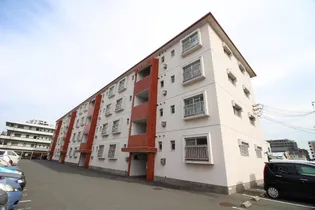 マル萬ビルの画像