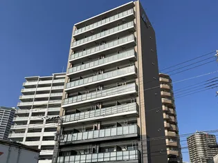 リヴィアス コウベ クレスト【5階】の外観