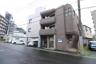 ロイヤルヒルズ八乙女【3階】の外観