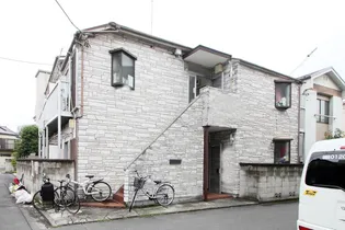 ホワイトハイム【2階】の外観