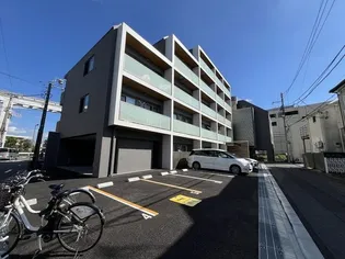 M KOTI TAKAHATAの画像