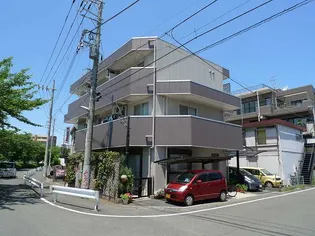 プレ・リ ヴ【3階】の外観