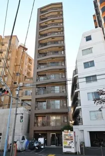 東京都新宿区余丁町【マンション】の外観