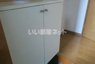 ライフII【1階】の玄関