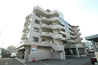 シャルム肥後【3階】の外観