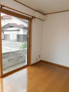 ハッピーガーデン若葉の居間