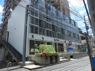 プラムコート203の外観