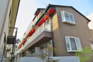ジュネス向山【2階】の外観