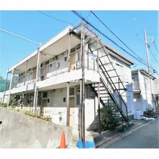 ハイツ城山A棟【1階】の外観