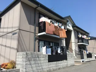 フ ォ-レス日の出 A棟【2階】の外観