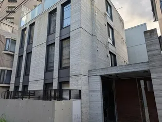 東京都新宿区西新宿4【マンション】の外観