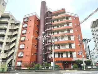 東京都新宿区新宿7【マンション】の外観