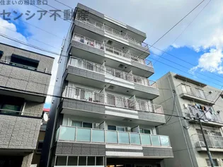 ヴィラナリー関目II【4階】の外観