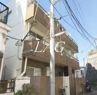 クレドハウス新宿【2階】の外観