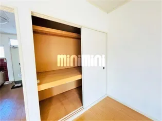 ウィステリア【2階】の内装