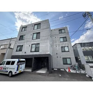 ジーハイム美園【1階】の外観