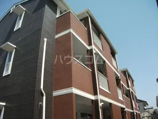 エステートピア・カルーバスIII【2階】の外観