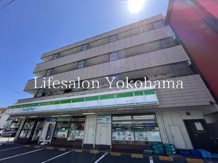 新山下三番館の画像