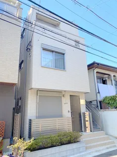 アーリントンハイツ【1階】の外観