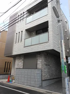 アローネ三軒茶屋【3階】の外観