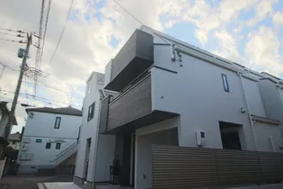 千葉県市川市市川3【一戸建】の外観