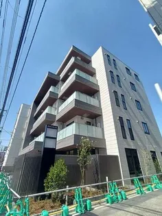レガリア【2階】の外観