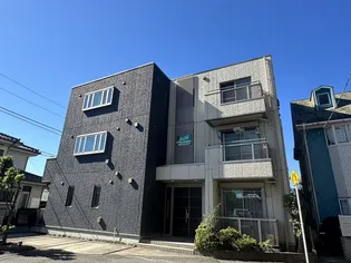 シェリス【1階】の外観