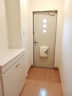 サンリット・ヒル【2階】の玄関