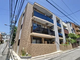 東京都新宿区西落合2【マンション】の外観